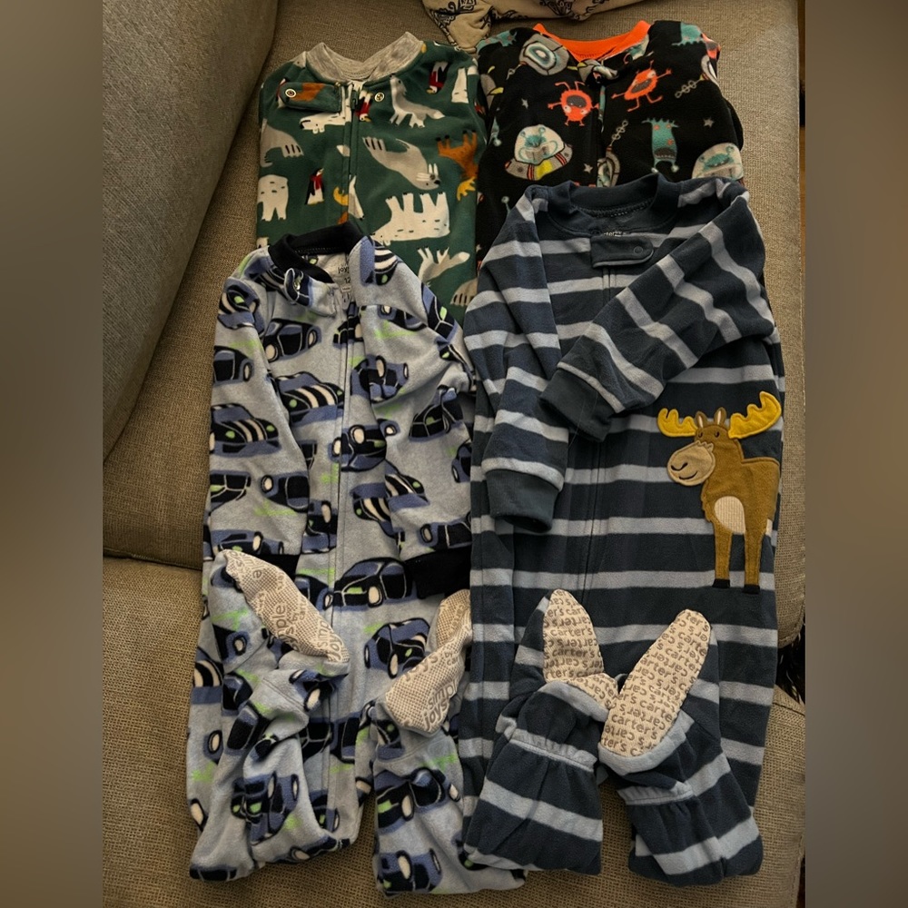 Set of five fleece pajamas